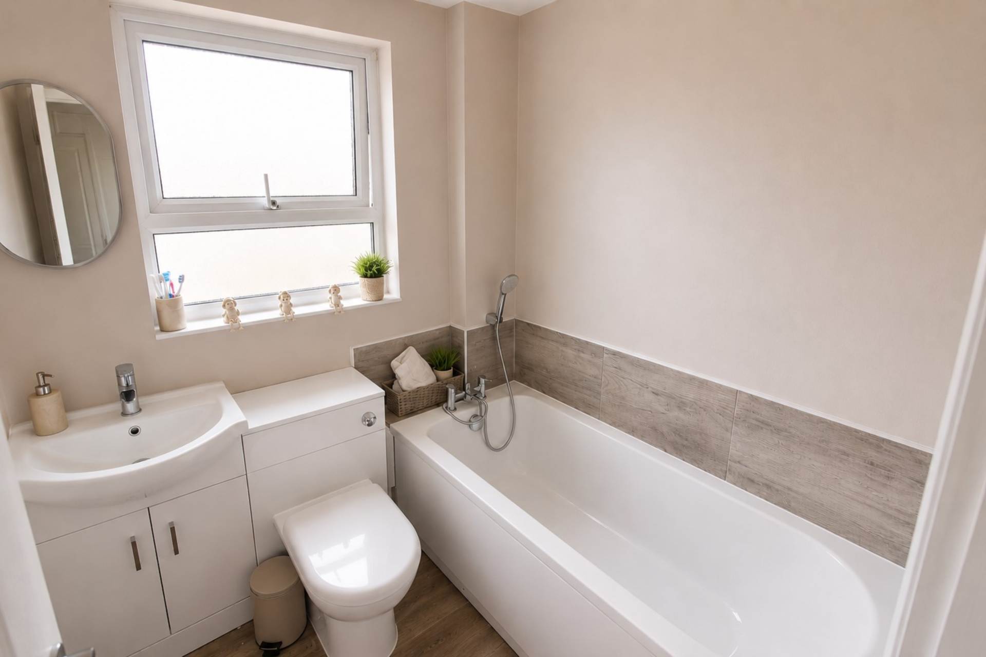 Worle**House with Potential Annex** Potential of 6 Beds**2 Shower Rooms & Bathroom**, Image 17
