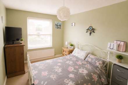 Worle**House with Potential Annex** Potential of 6 Beds**2 Shower Rooms & Bathroom**, Image 15