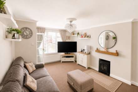 Worle**House with Potential Annex** Potential of 6 Beds**2 Shower Rooms & Bathroom**, Image 2