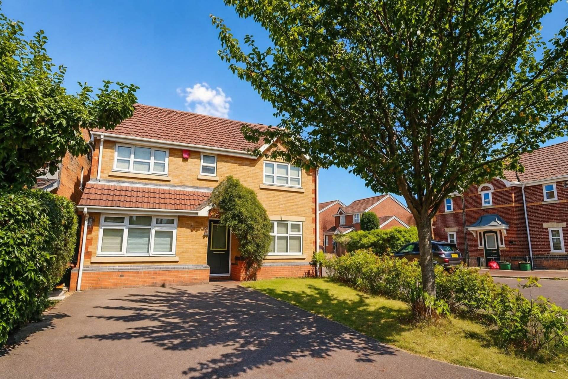 Calluna Close, Wick St Lawrence - Spacious Family Home, Image 1