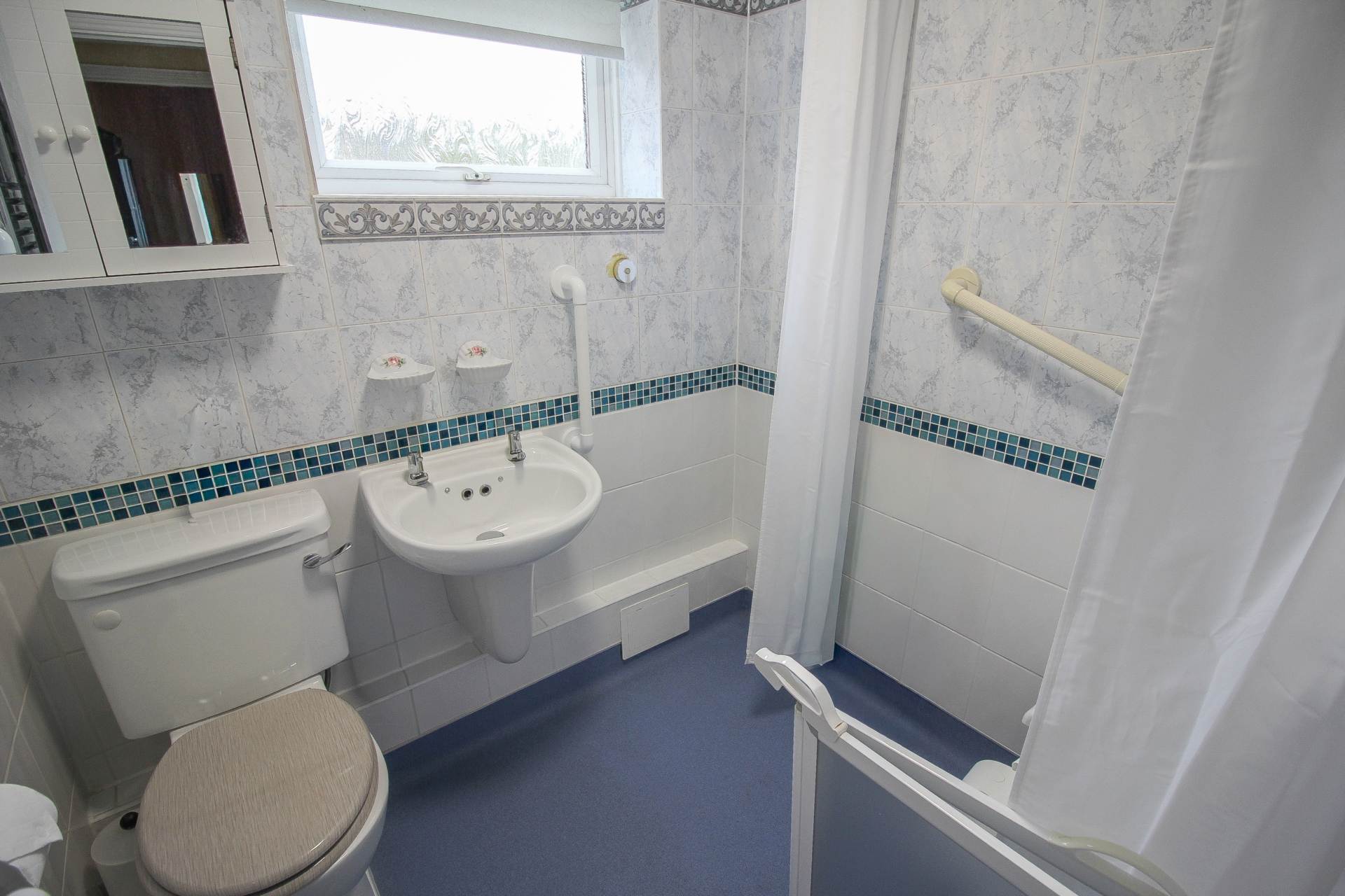 **Banwell**2 Bedrooms**Corner Plot**Conservatory**No Onward Chain**, Image 11