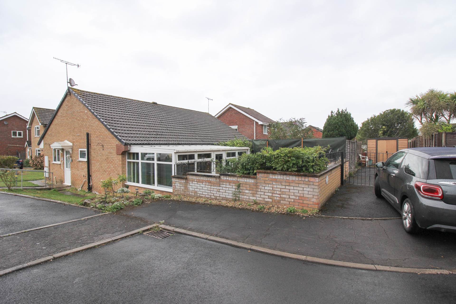 **Banwell**2 Bedrooms**Corner Plot**Conservatory**No Onward Chain**, Image 2