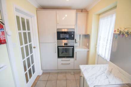 **Banwell**2 Bedrooms**Corner Plot**Conservatory**No Onward Chain**, Image 6