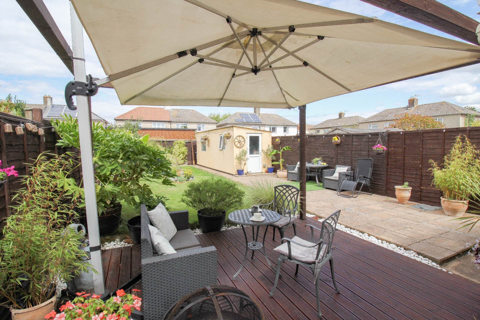 **Central Location**3 Good Sized Bedrooms**140 SQM Garden Including Workshop**Very Well Presented Inside & Out**, Image 19