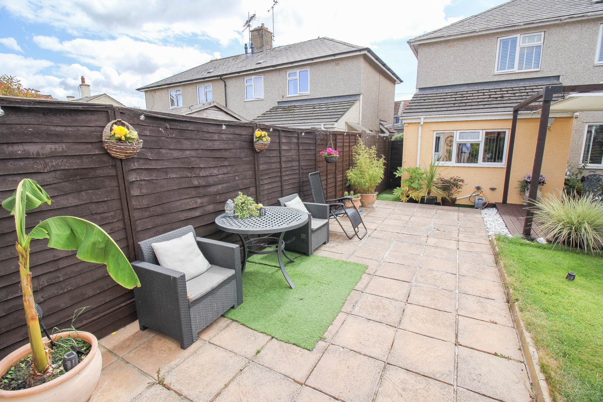 **Central Location**3 Good Sized Bedrooms**140 SQM Garden Including Workshop**Very Well Presented Inside & Out**, Image 22