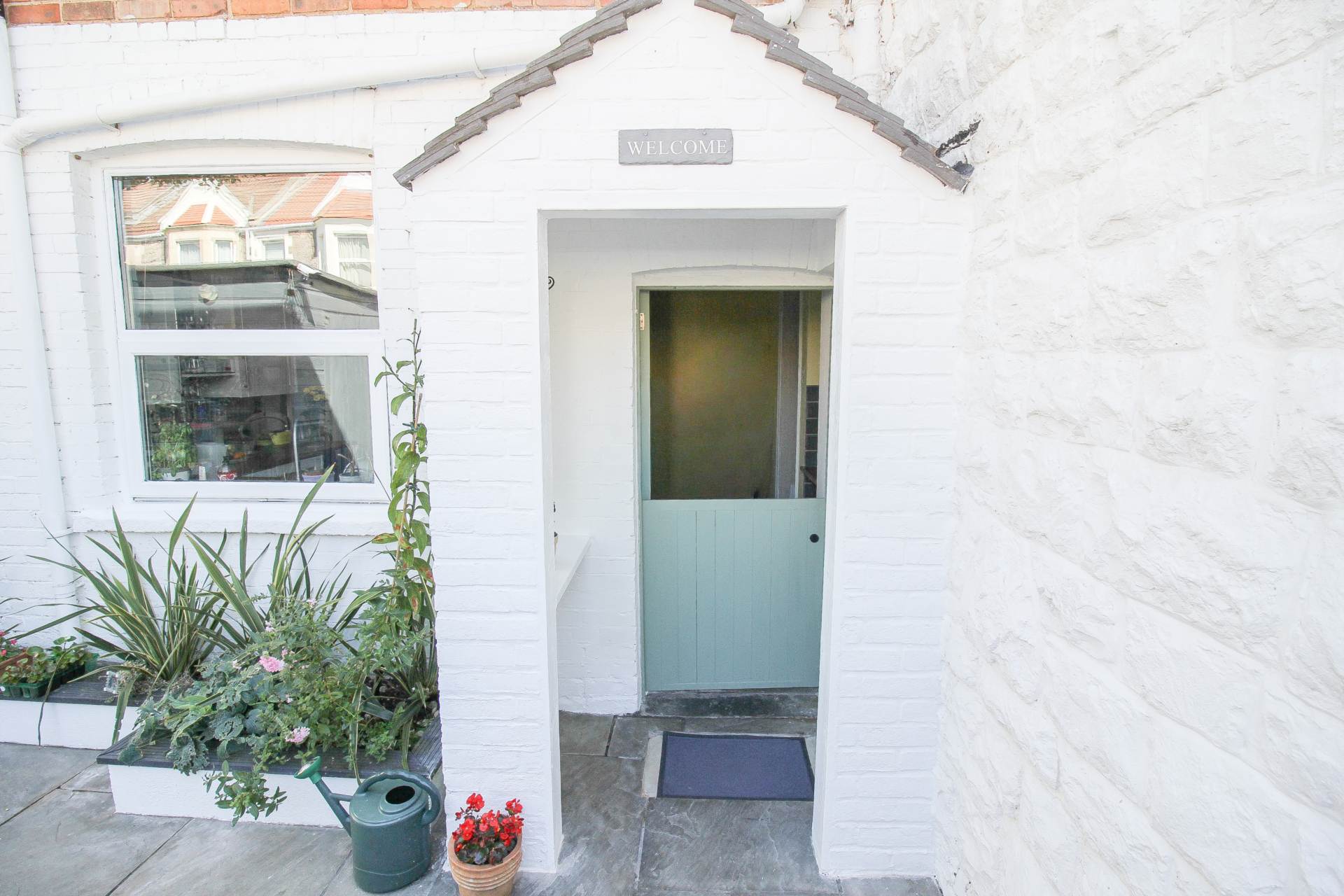 Centrally Located**Beautifully Presented**Private Sunny Garden**, Image 12