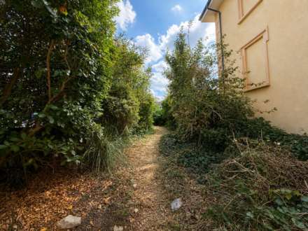Upper Church Road, Foot Of The Hillside - Period Project Property, Image 25