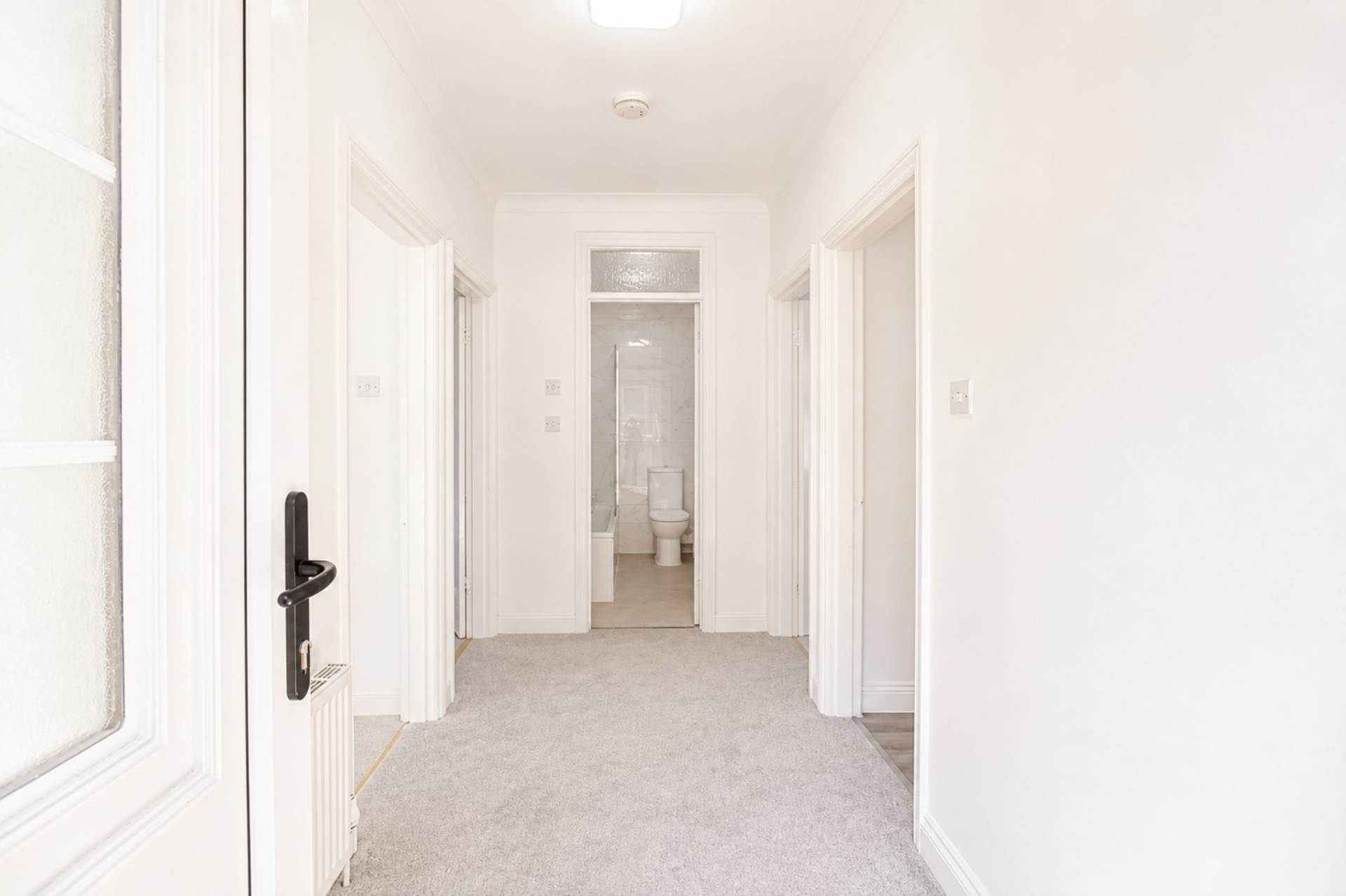 Whitecross Road**Fully Refurbished**Ideal Location**Two Double Bedrooms**, Image 2