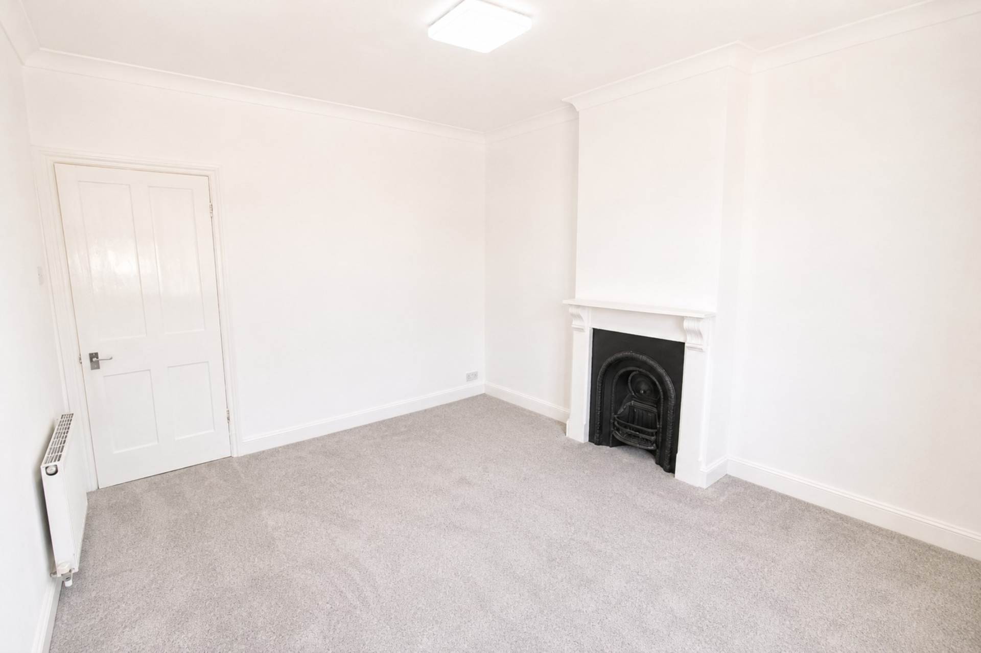 Whitecross Road**Fully Refurbished**Ideal Location**Two Double Bedrooms**, Image 4