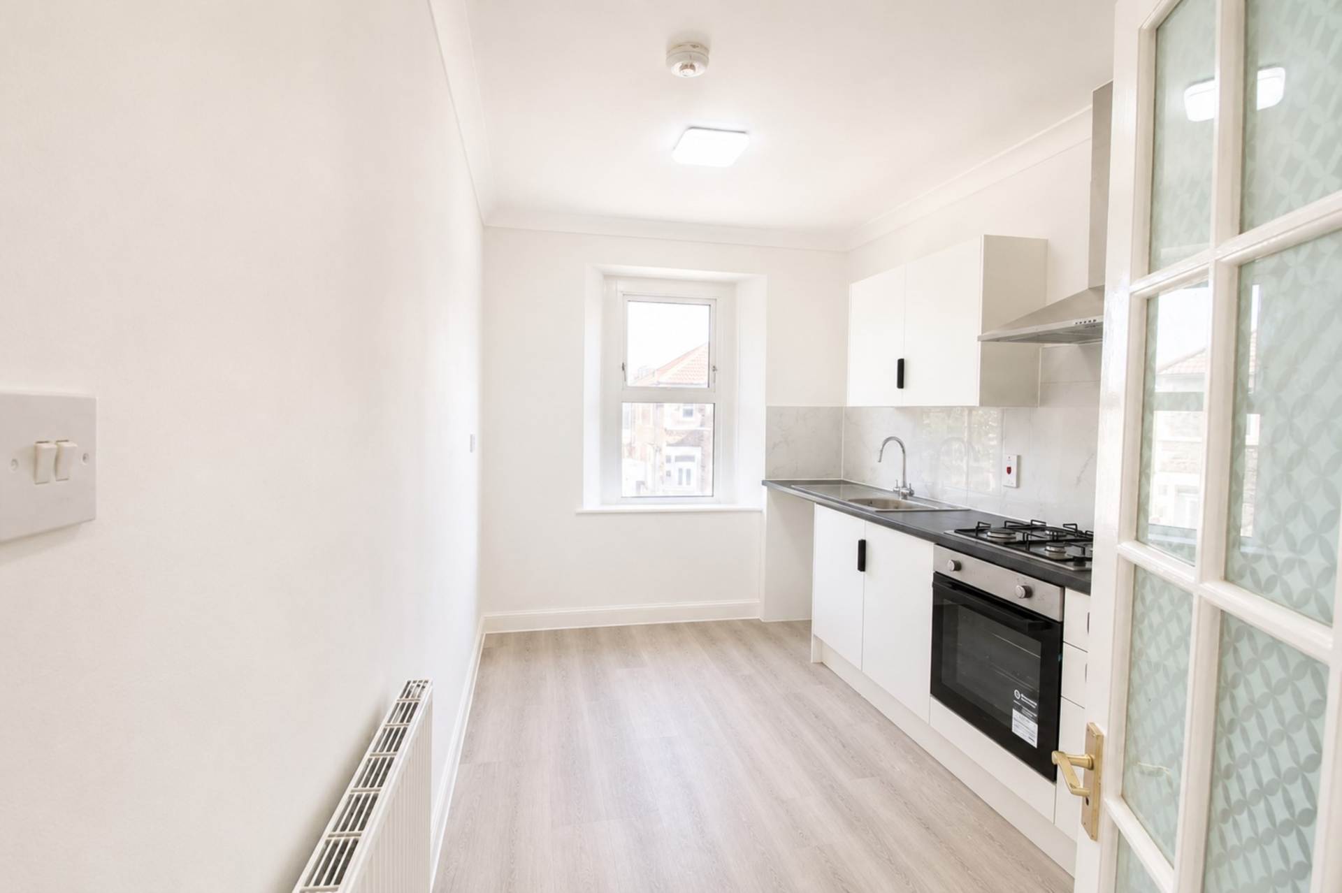 Whitecross Road**Fully Refurbished**Ideal Location**Two Double Bedrooms**, Image 6