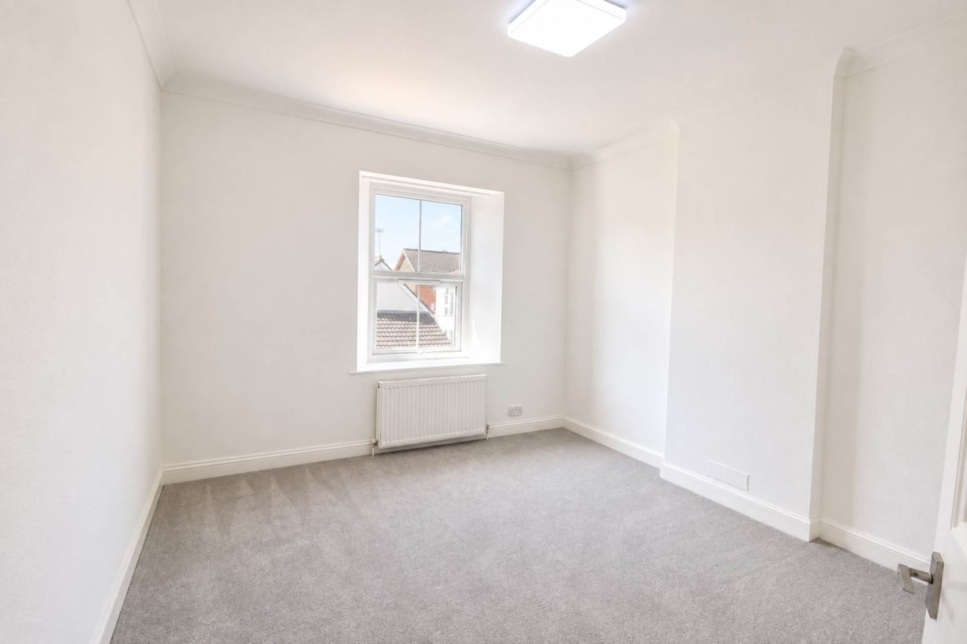Whitecross Road**Fully Refurbished**Ideal Location**Two Double Bedrooms**, Image 8