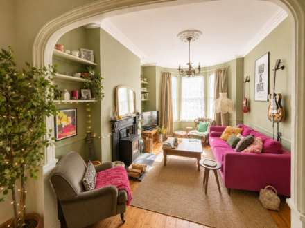 Hill Road -  Modernised & Character Filled Victorian Home, Image 4