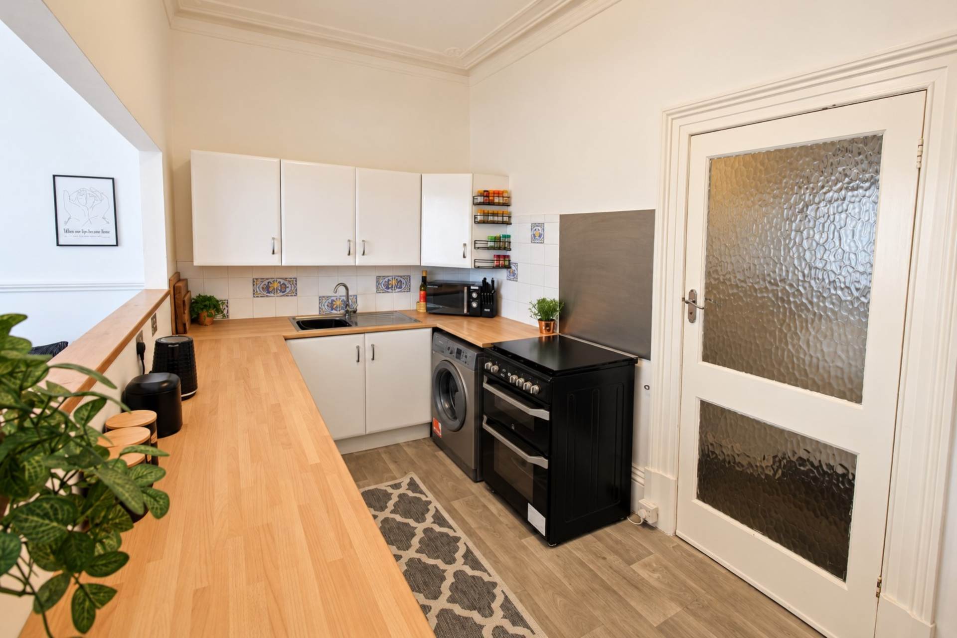 **Sea Front Location**Two Double Bedrooms**Parking & Garden Area**Beautifully Presented**, Image 5