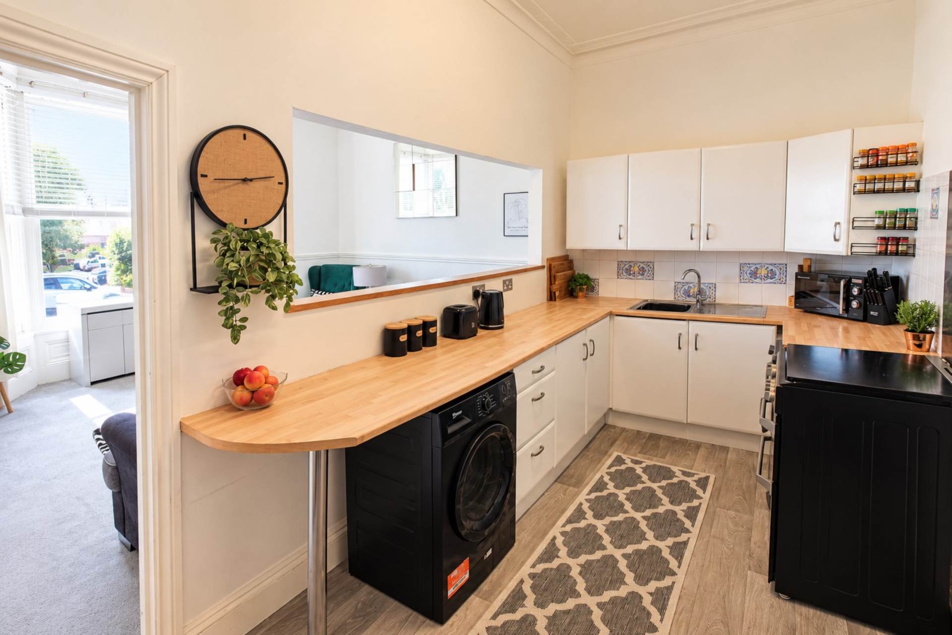 **Sea Front Location**Two Double Bedrooms**Parking & Garden Area**Beautifully Presented**, Image 8