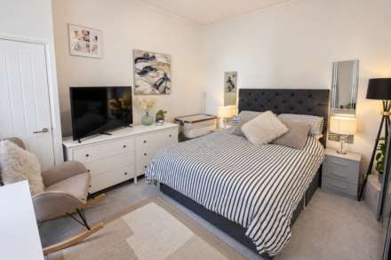 **Sea Front Location**Two Double Bedrooms**Parking & Garden Area**Beautifully Presented**, Image 12