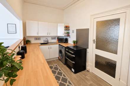 **Sea Front Location**Two Double Bedrooms**Parking & Garden Area**Beautifully Presented**, Image 5