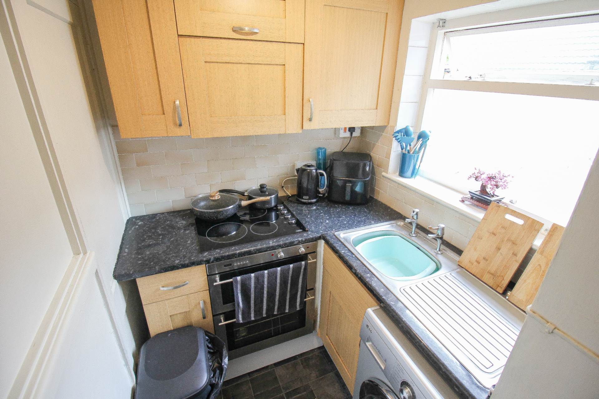 Hillside Location**Double Bedroom**Perfect First Time Buy**, Image 5