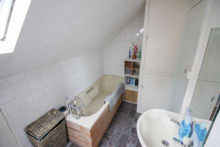 Hillside Location**Double Bedroom**Perfect First Time Buy**, Image 12