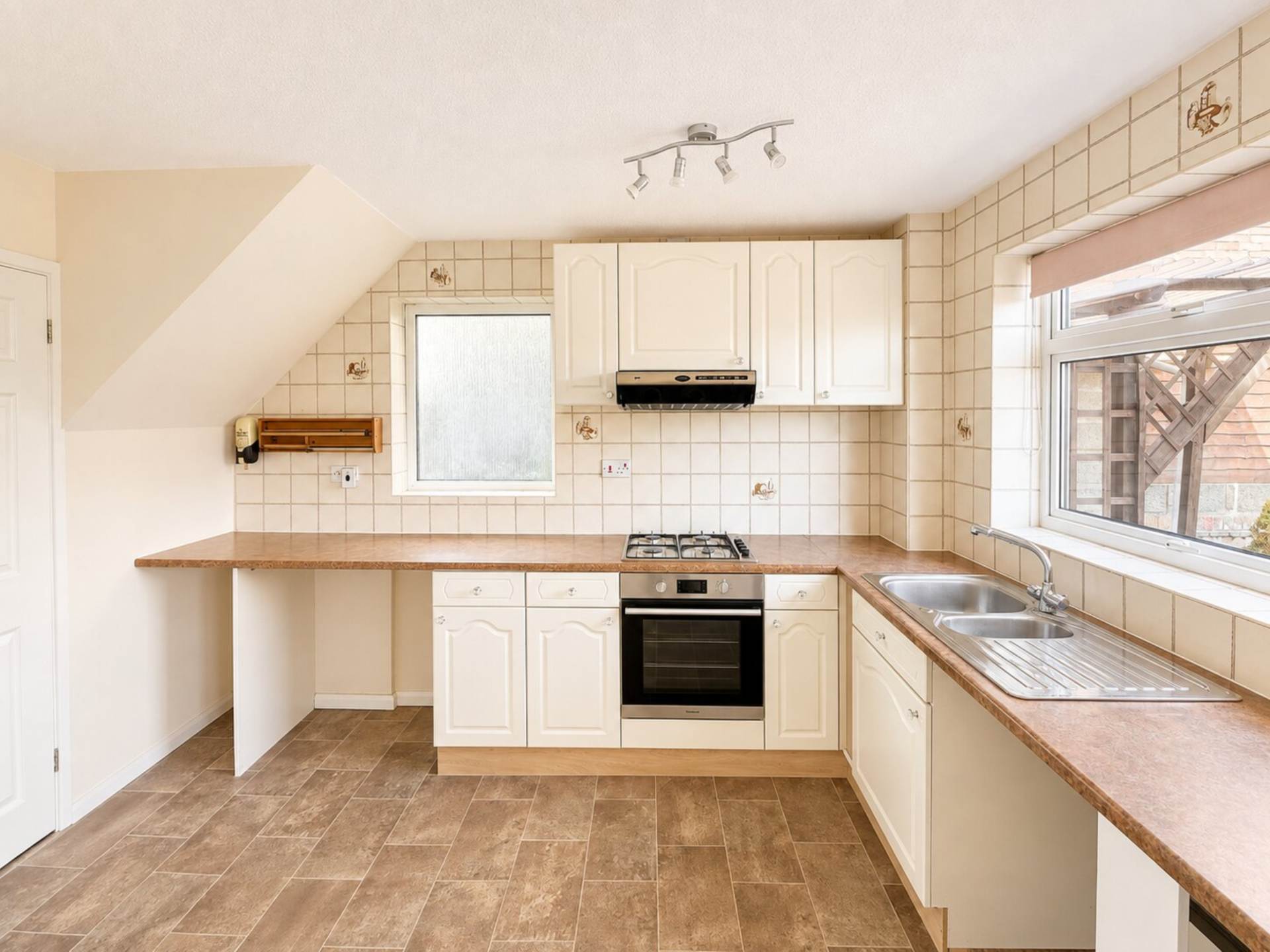 Tirley Way, Milton Hillside, Image 10