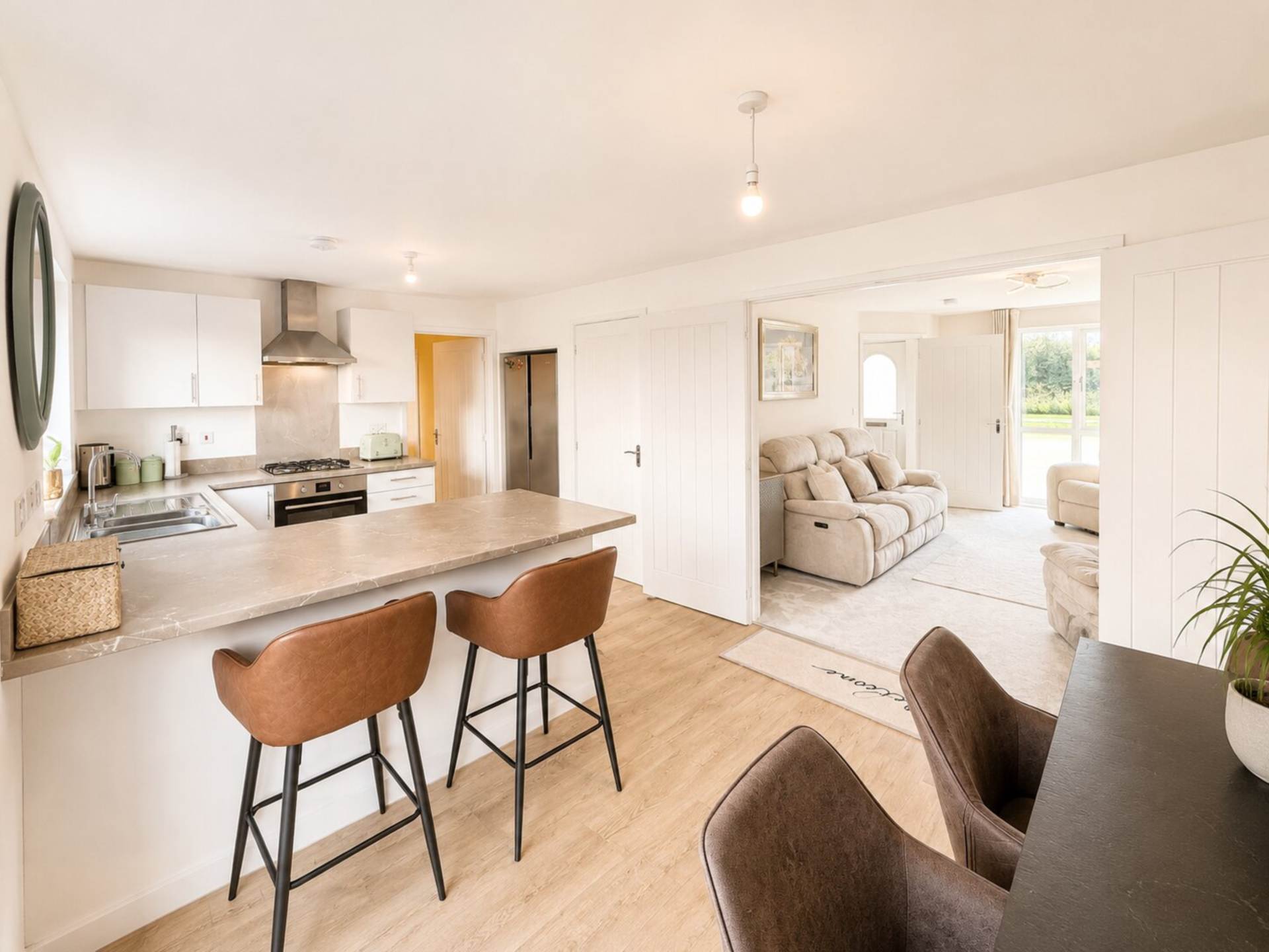 Lancaster Crescent, Haywood Village - Fully Off-Grid Modern Home, Image 11