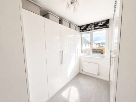 Lancaster Crescent, Haywood Village - Fully Off-Grid Modern Home, Image 18