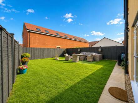 Lancaster Crescent, Haywood Village - Fully Off-Grid Modern Home, Image 8
