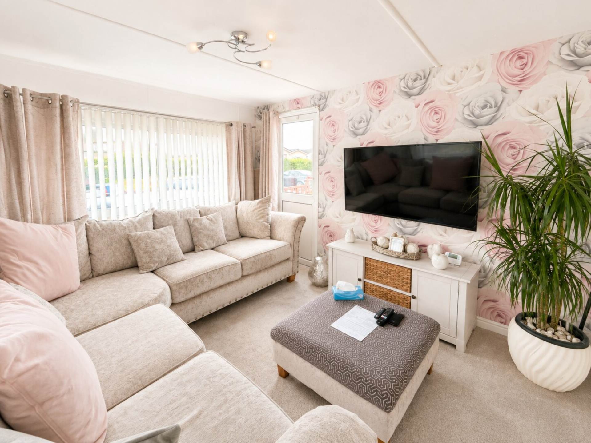 Oaktree Park, Locking - 12 Months Full Residency, Image 7