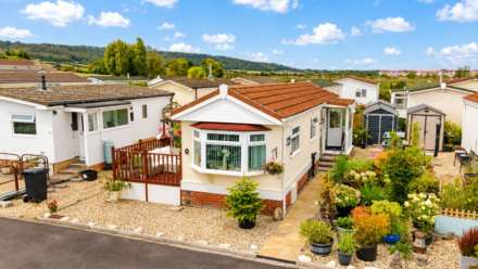 Oaktree Park, Locking - 12 Months Full Residency