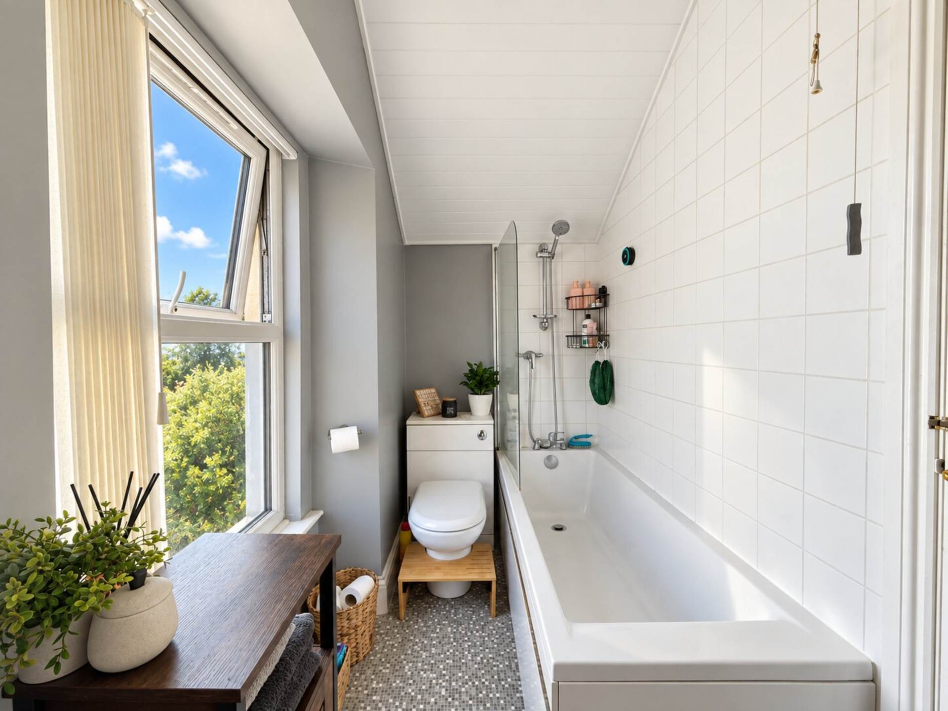 Bridge Road, Superb First Time Buyers Flat - Own Private Entrance, Image 9