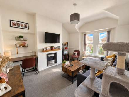 Bridge Road, Superb First Time Buyers Flat - Own Private Entrance, Image 4
