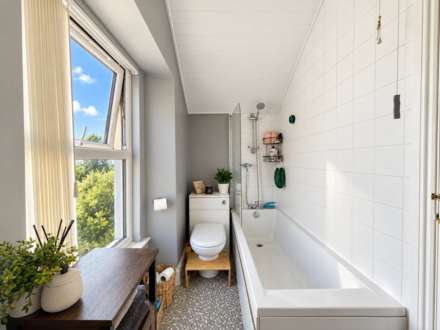 Bridge Road, Superb First Time Buyers Flat - Own Private Entrance, Image 9