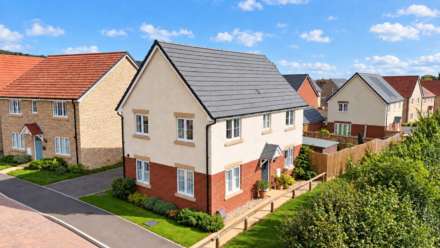 Cheddar**Detached 4 Bedroom Family Home**South Facing Garden**Detached Garage**Developer Extras + £15,000 Upgrades**