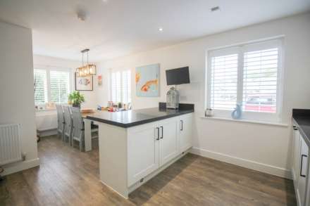 Cheddar**Detached 4 Bedroom Family Home**South Facing Garden**Detached Garage**Developer Extras + £15,000 Upgrades**, Image 9