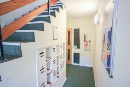 **Queens Road**Super Location Opposite Grove Park**2 Minutes to Town**Two Double Bedrooms**Lounge with Juliet Balcony**, Image 15