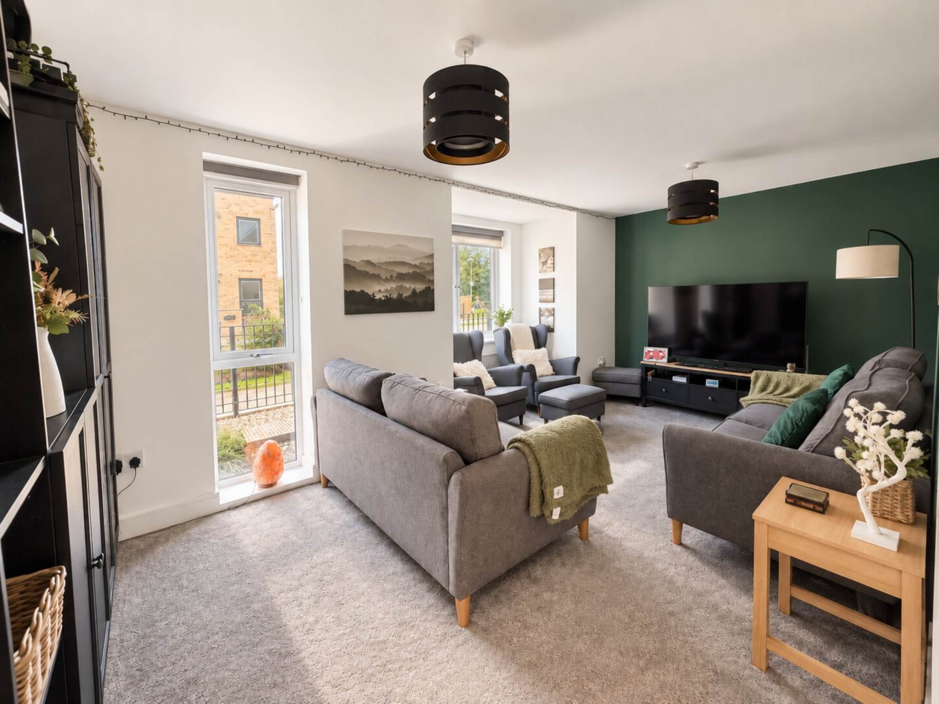 McCrae Road, Locking Parklands - Immaculately Presented Home, Image 4