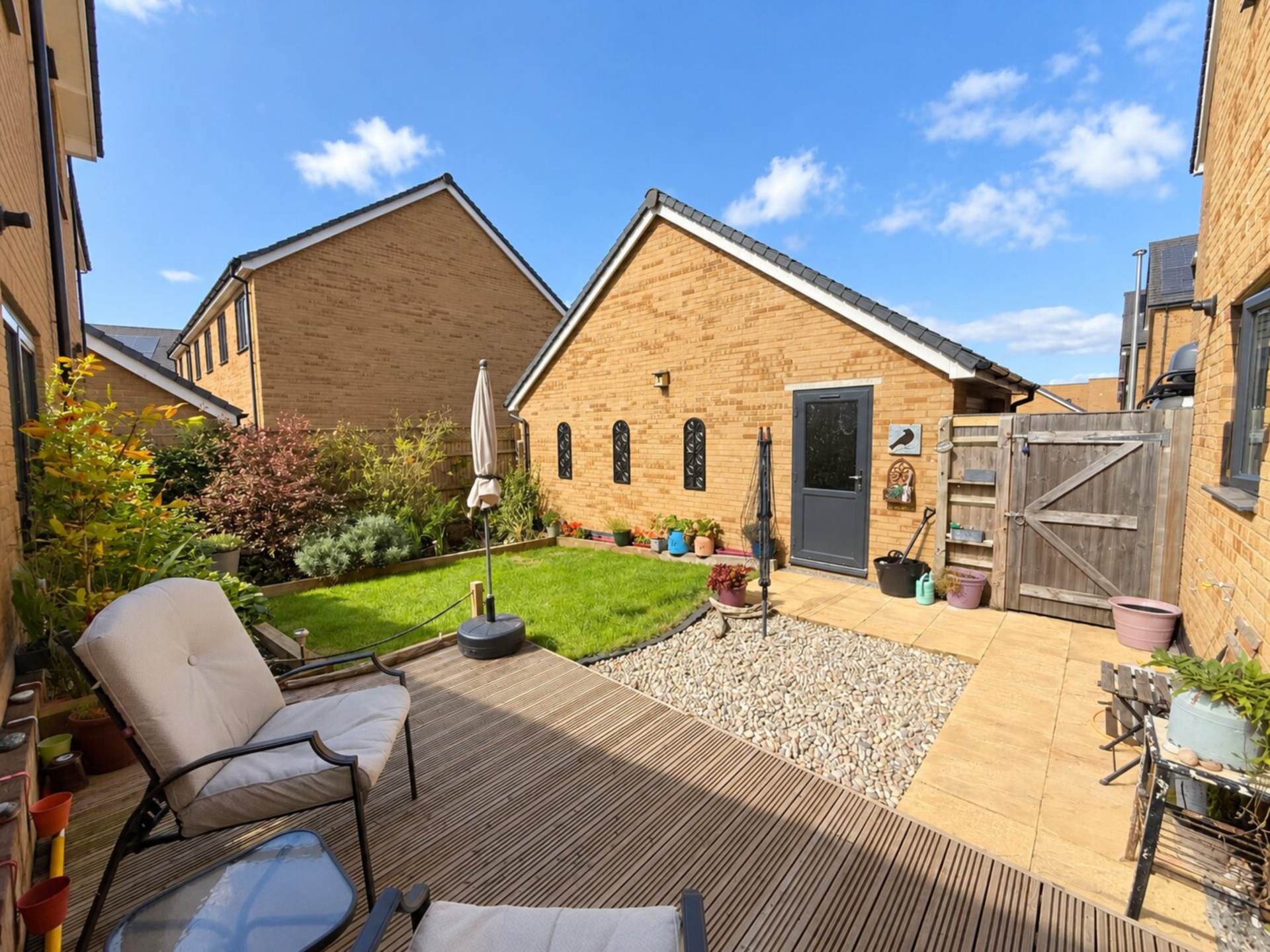 McCrae Road, Locking Parklands - Immaculately Presented Home, Image 9