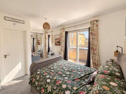 McCrae Road, Locking Parklands - Immaculately Presented Home, Image 11