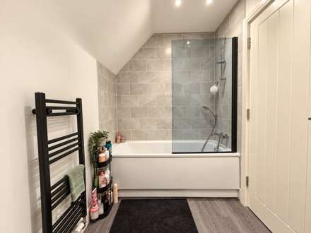 McCrae Road, Locking Parklands - Immaculately Presented Home, Image 22