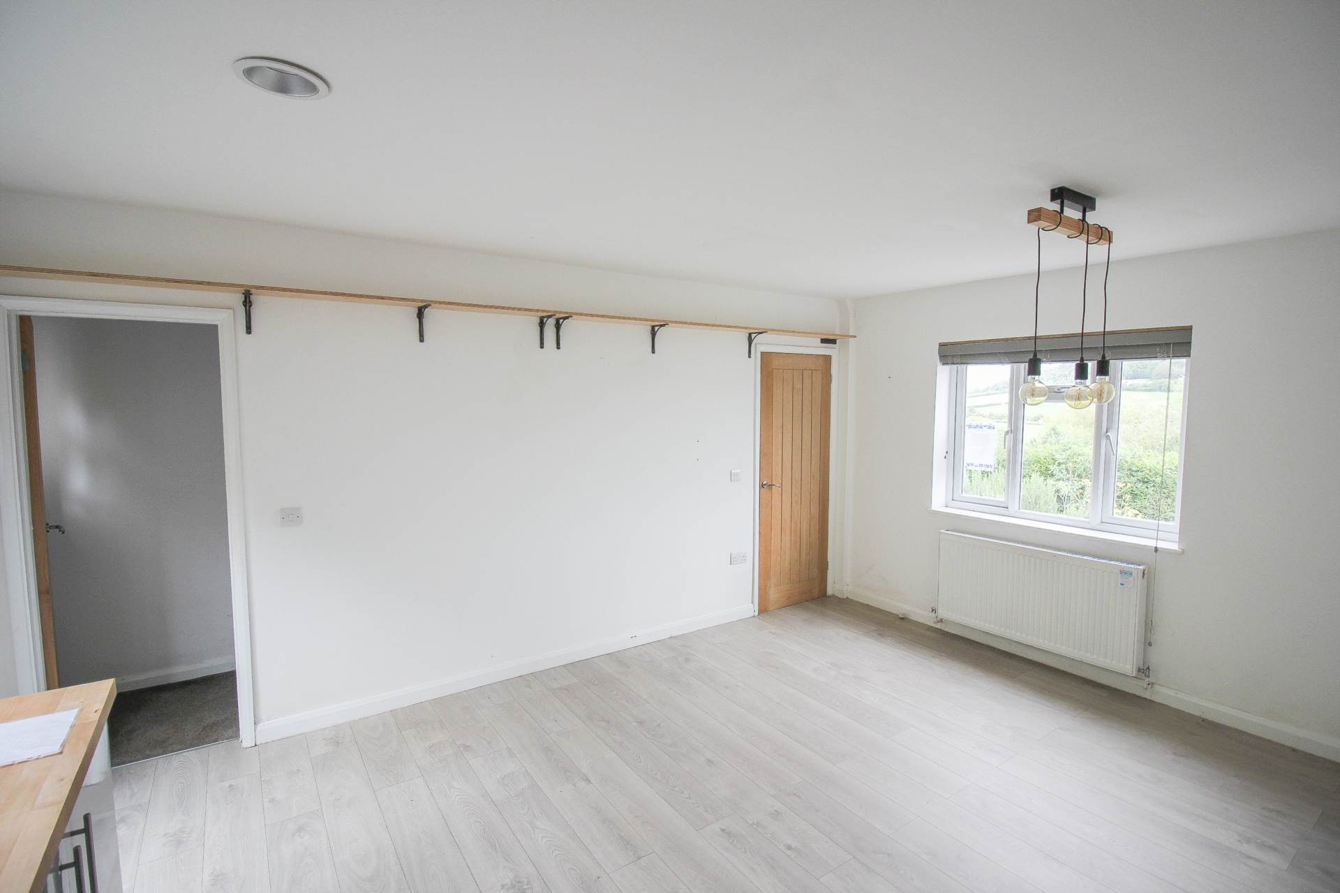 **Loxton**Beautifully Presented**150' Garden with Studio**3 Bedrooms**Open Plan Kit/Dining/Living Room**, Image 6