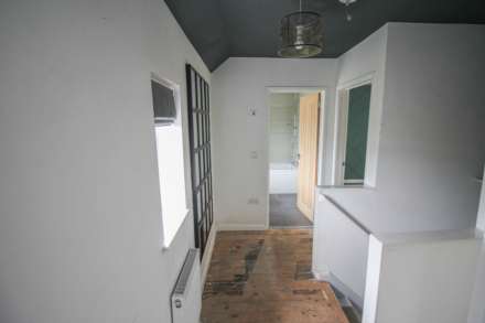 **Loxton**Beautifully Presented**150' Garden with Studio**3 Bedrooms**Open Plan Kit/Dining/Living Room**, Image 11
