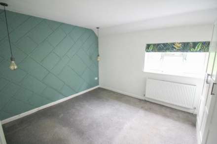**Loxton**Beautifully Presented**150' Garden with Studio**3 Bedrooms**Open Plan Kit/Dining/Living Room**, Image 12