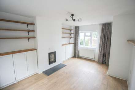 **Loxton**Beautifully Presented**150' Garden with Studio**3 Bedrooms**Open Plan Kit/Dining/Living Room**, Image 4