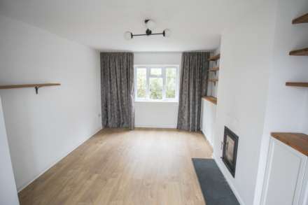 **Loxton**Beautifully Presented**150' Garden with Studio**3 Bedrooms**Open Plan Kit/Dining/Living Room**, Image 5