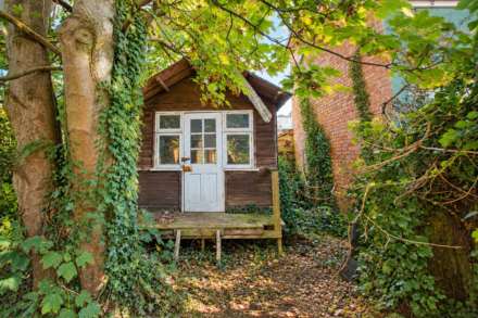 **South Ward**3-4 Bedrooms**Large Private Rear Garden**General Updating Required**, Image 18
