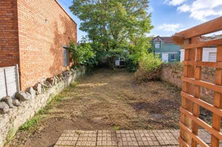 **South Ward**3-4 Bedrooms**Large Private Rear Garden**General Updating Required**, Image 2