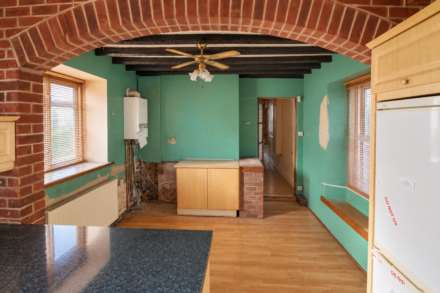 **South Ward**3-4 Bedrooms**Large Private Rear Garden**General Updating Required**, Image 8