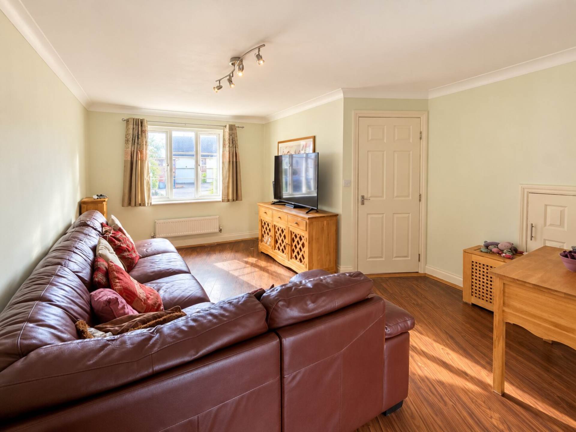 Stroud Way, Edge Of Weston Village - Cul-de-sac Location, Image 9