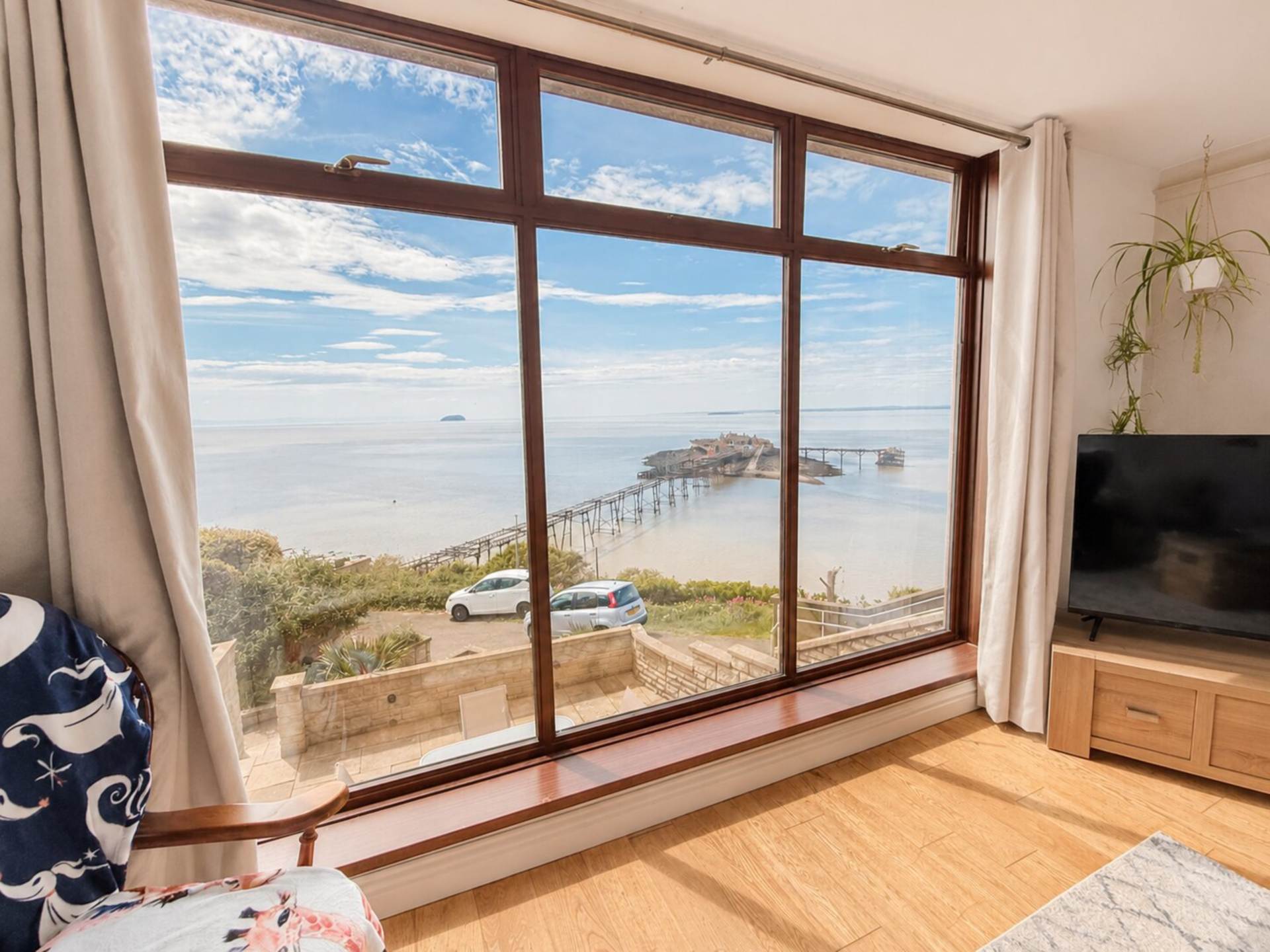 Forelands Court, Upper Kewstoke Road - Best Views Around!, Image 12