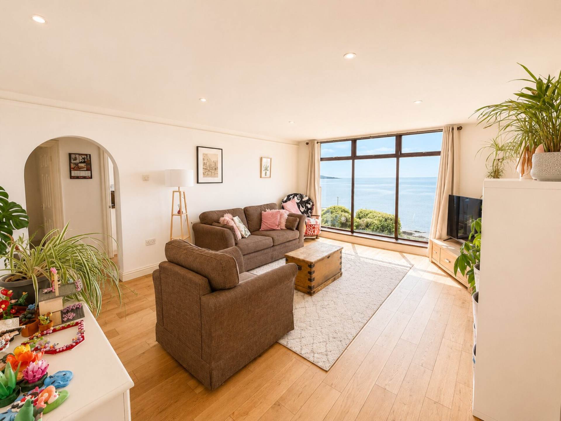 Forelands Court, Upper Kewstoke Road - Best Views Around!, Image 15