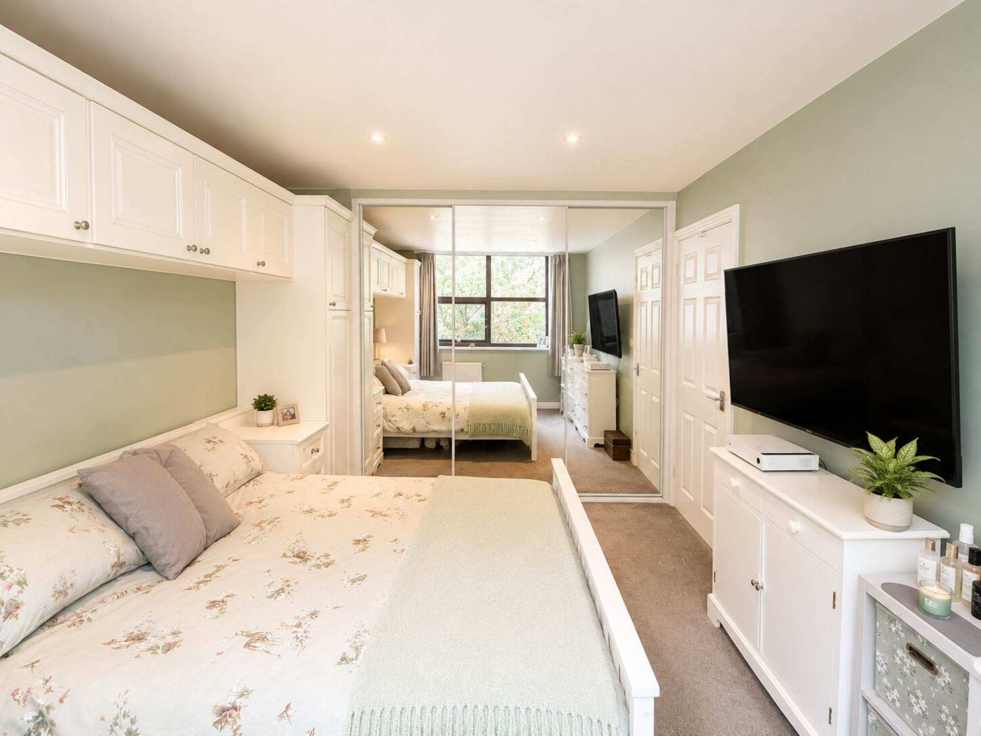 Forelands Court, Upper Kewstoke Road - Best Views Around!, Image 17